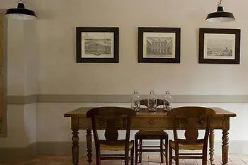 Les Hautes Bruyeres Guest house 3*