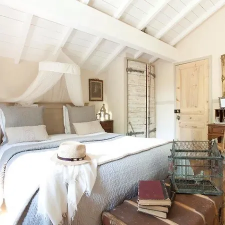 Les Hautes Bruyeres Guest house 3*